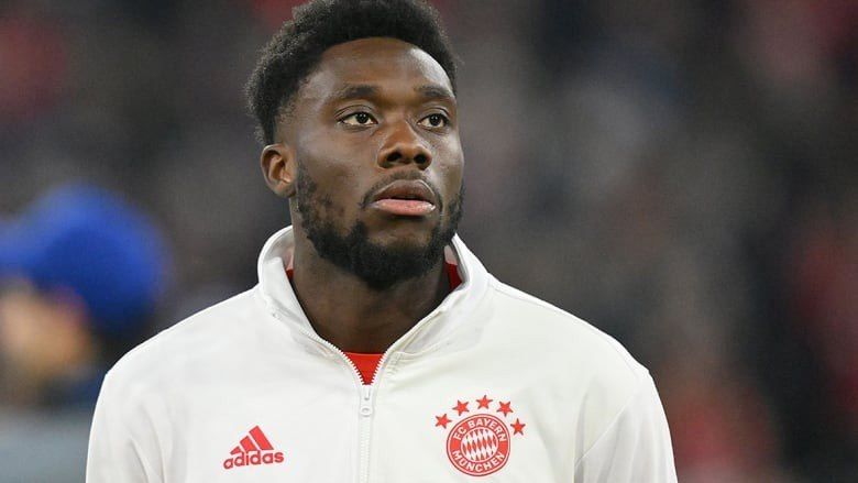Bayern's Management Gives Davies Until April To Decide On His Future