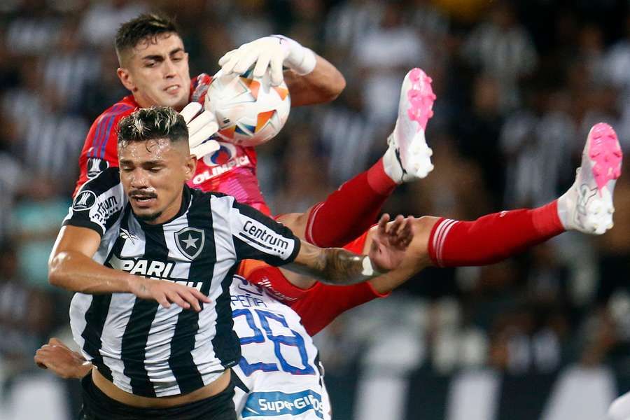 Botafogo vs Universitario Prediction, Betting Tips & Odds │25 APRIL, 2024