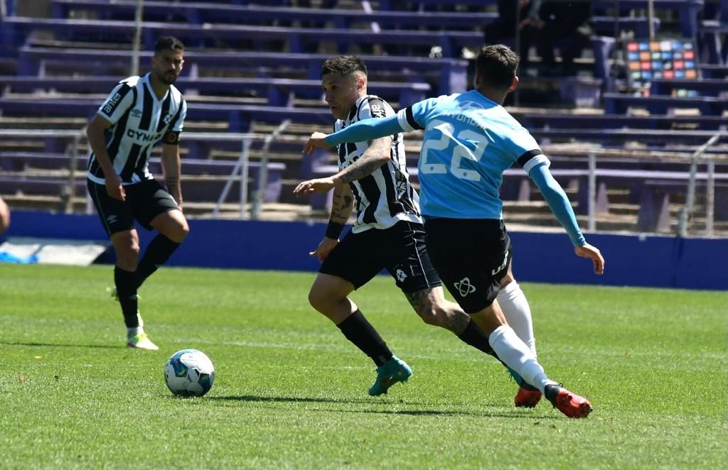 Montevideo Wanderers vs Plaza Colonia Prediction, Betting Tips & Odds │17  OCTOBER, 2022