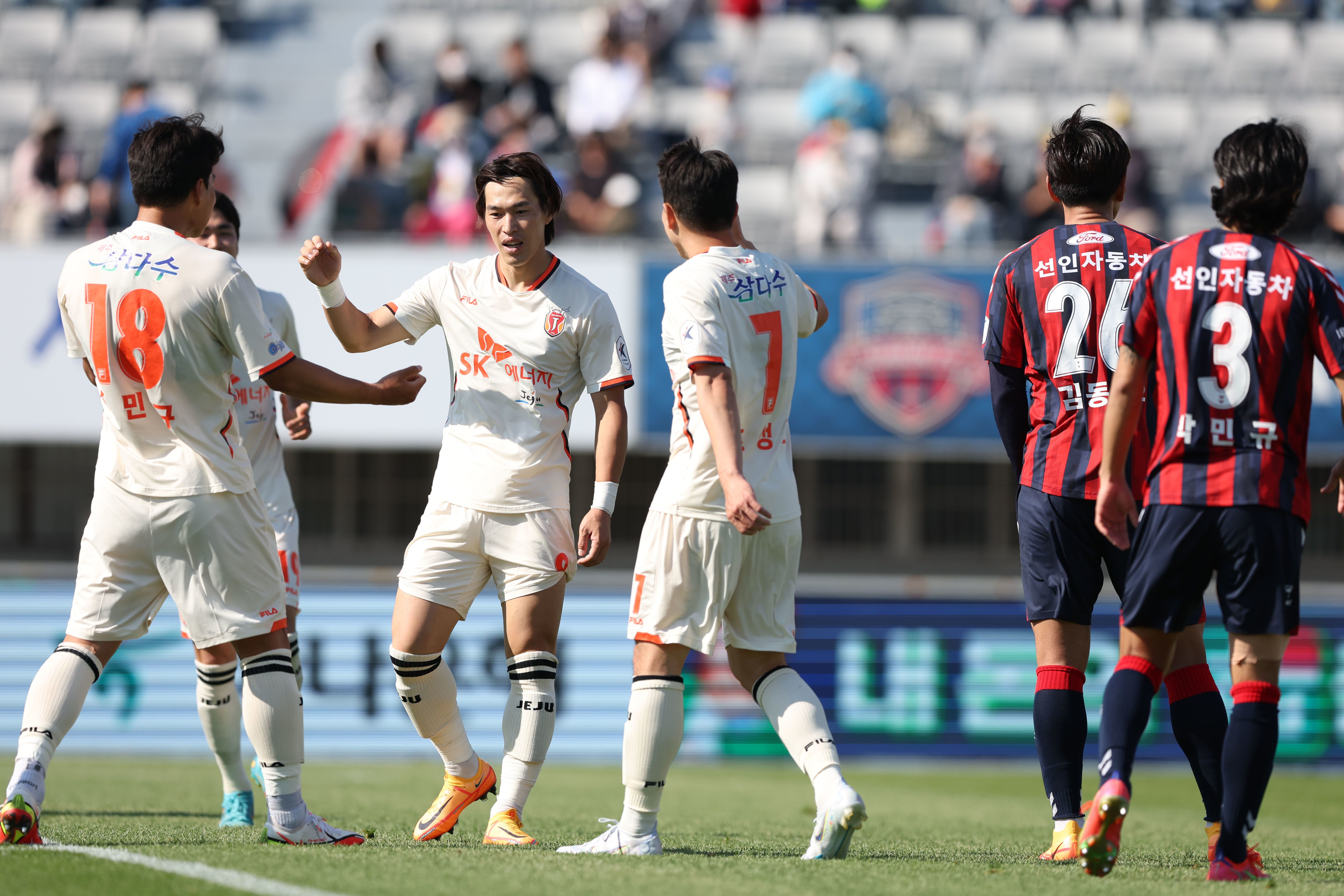 Jeju United vs Gimcheon Sangmu Prediction, Betting Tips & Odds | 13 APRIL 2024