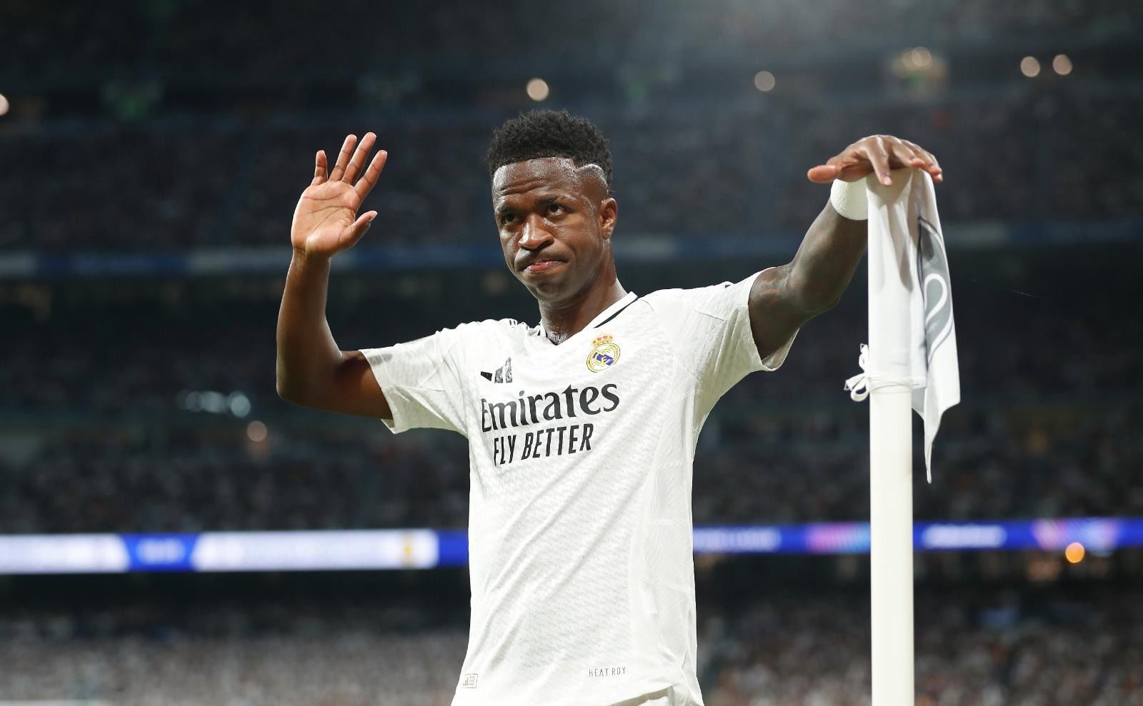 Real Madrid Deliver Ultimatum to Vinicius Regarding New Contract