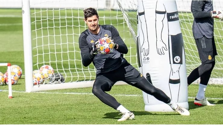 Real Madrid Reports Courtois Tore His Meniscus