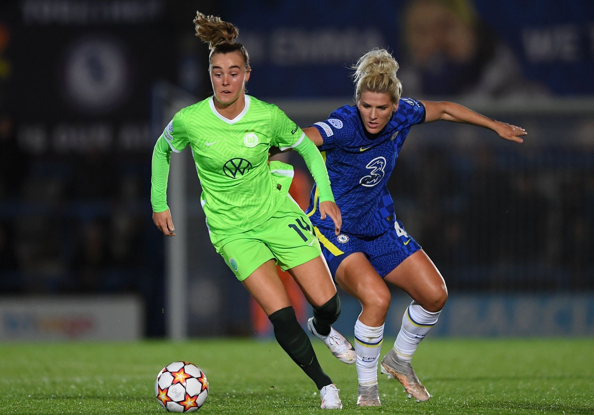 Chelsea and Wolfsburg women play a goal-laden draw
