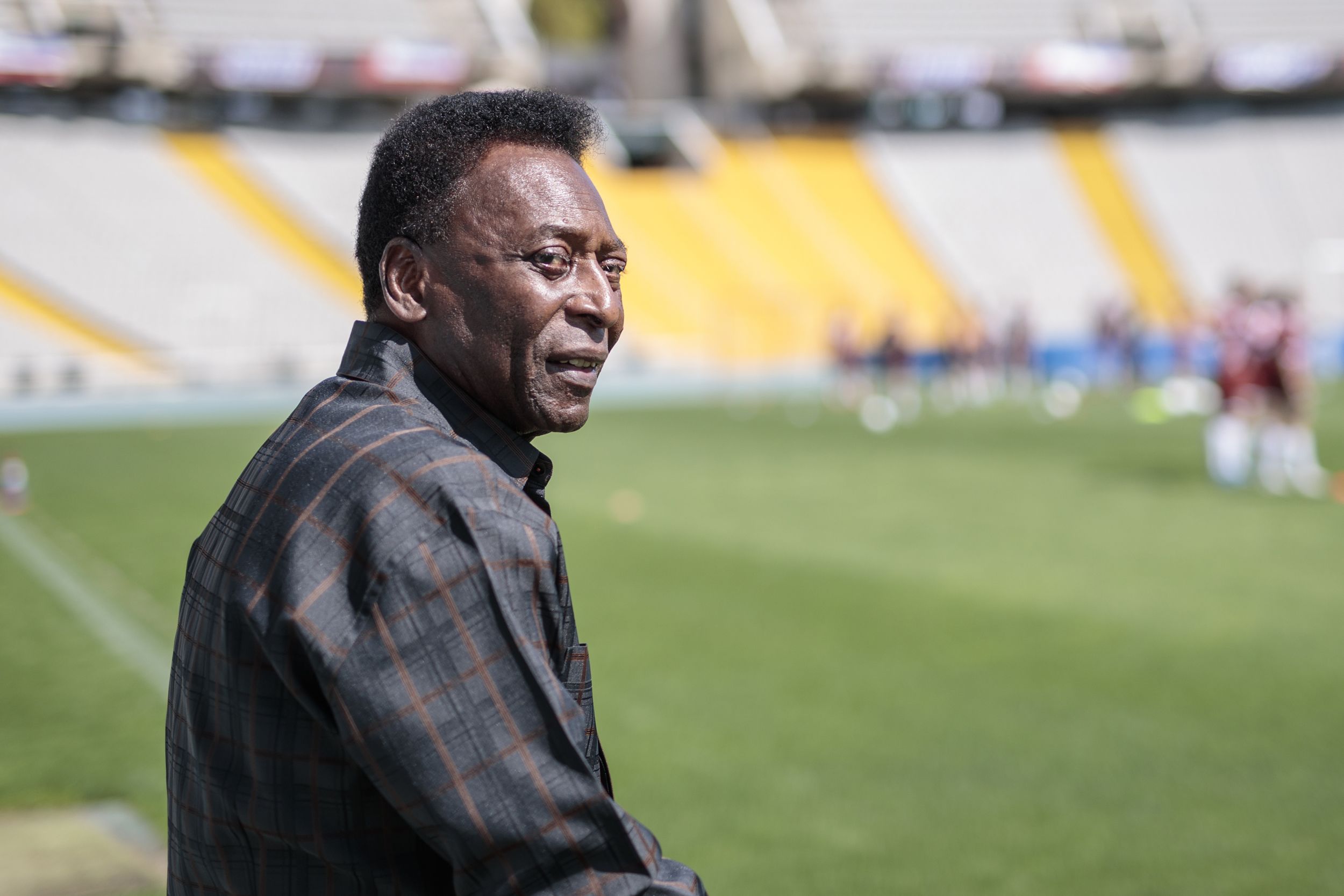 Pelé says goodbye to his family, his condition rapidly deteriorates