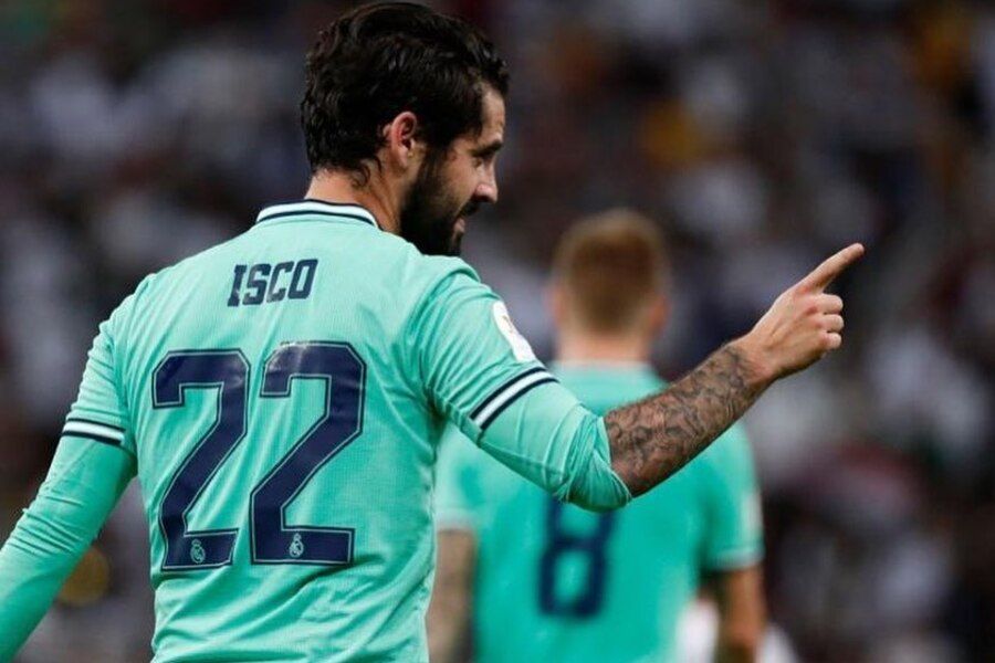 MF Isco signs with Sevilla