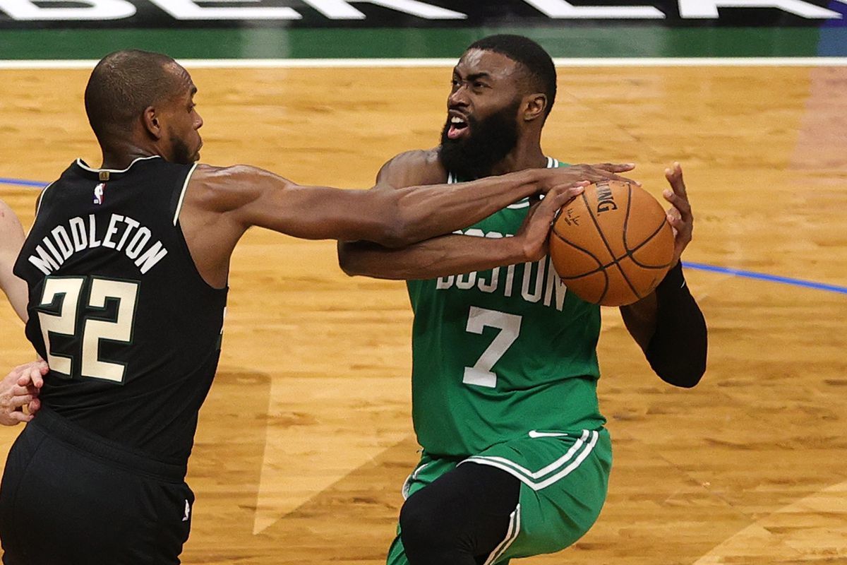 Milwaukee Bucks vs Boston Celtics Prediction, Betting Tips & Odds │25 DECEMBER, 2021