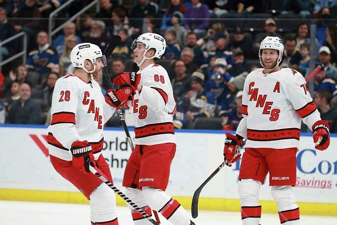 Tampa Bay Lightning vs Carolina Hurricanes Predictions, Betting Tips & Odds │30 MARCH, 2022