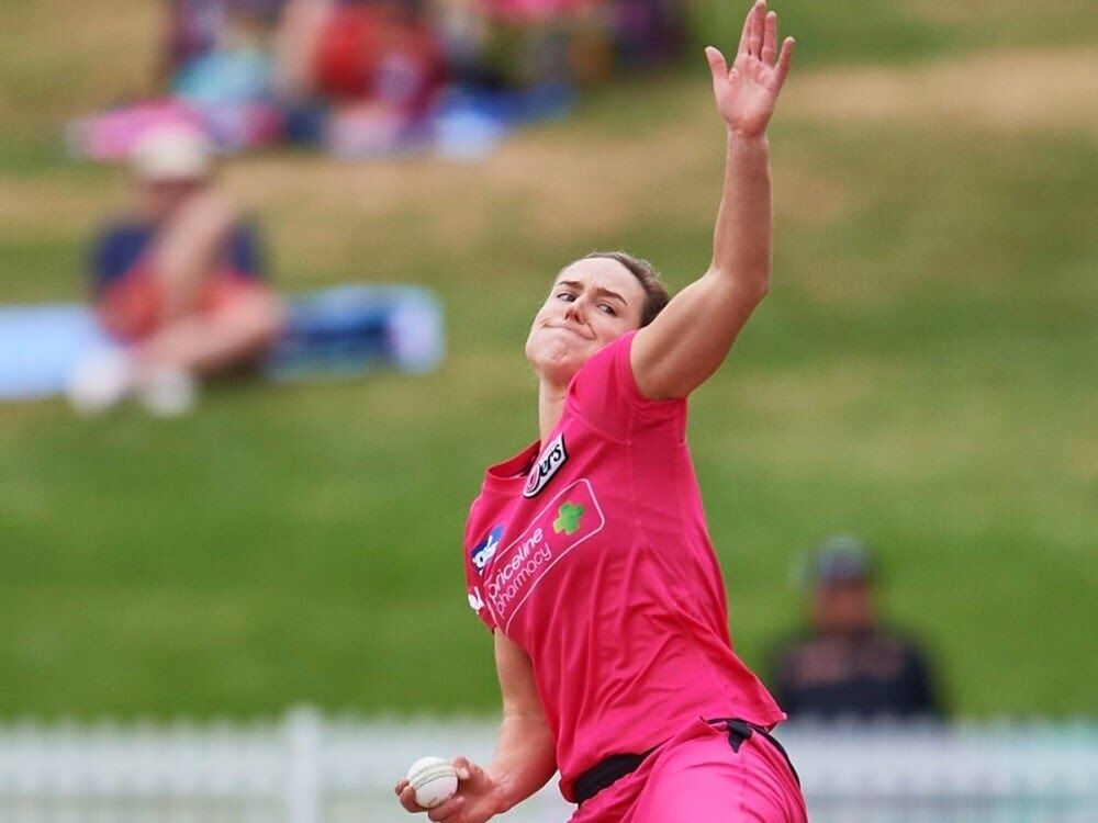WBBL: Sixers bowlers carve out another win