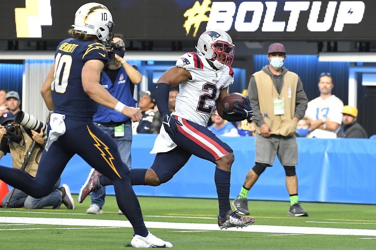 New England Patriots vs Los Angeles Chargers Prediction, Betting Tips & Oddsmakers │03 DECEMBER, 2023