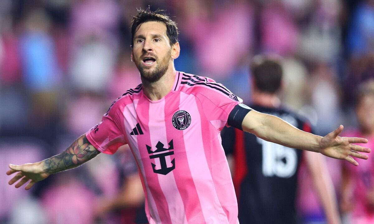 Messi Breaks Puskas' World Record for Assists
