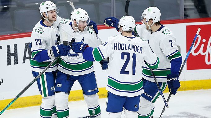 Chicago Blackhawks vs Vancouver Canucks Prediction, Betting Tips & Odds │1 FEBRUARY, 2022