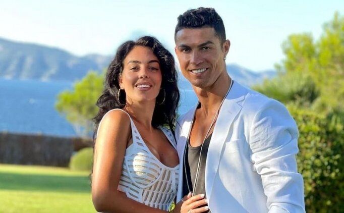 Ronaldo's wife calls it a shame that the forward was not in Portugal's starting line-up for the World Cup match against Switzerland