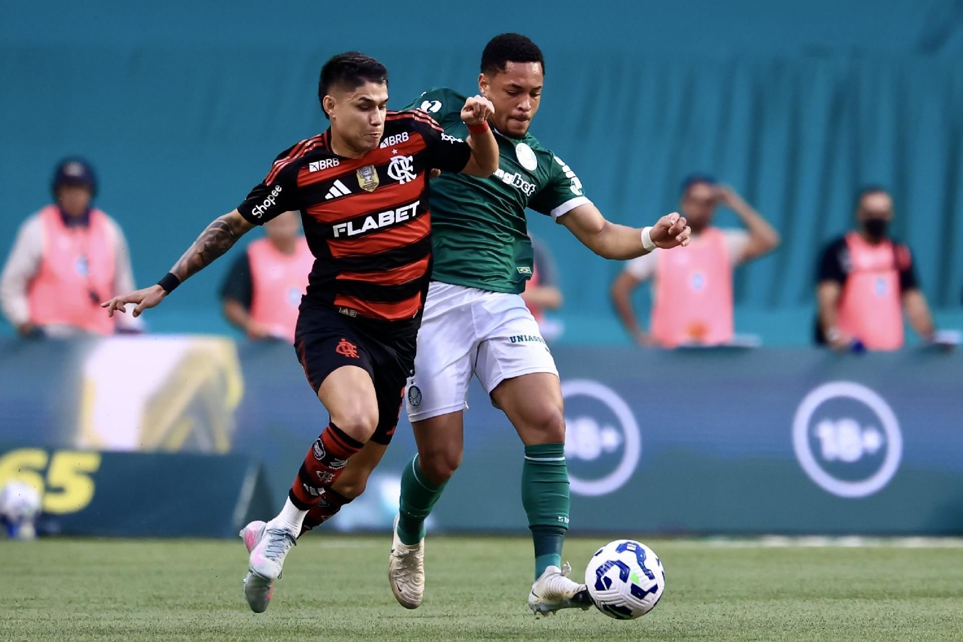 Palmeiras vs Flamengo: Prediction for the Match on November 30, 2025