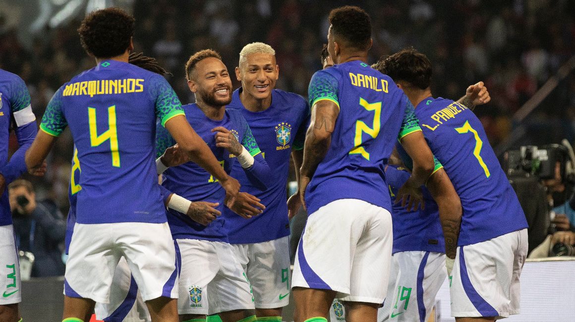 La nómina de la selección de Brasil supera los mil millones de euros