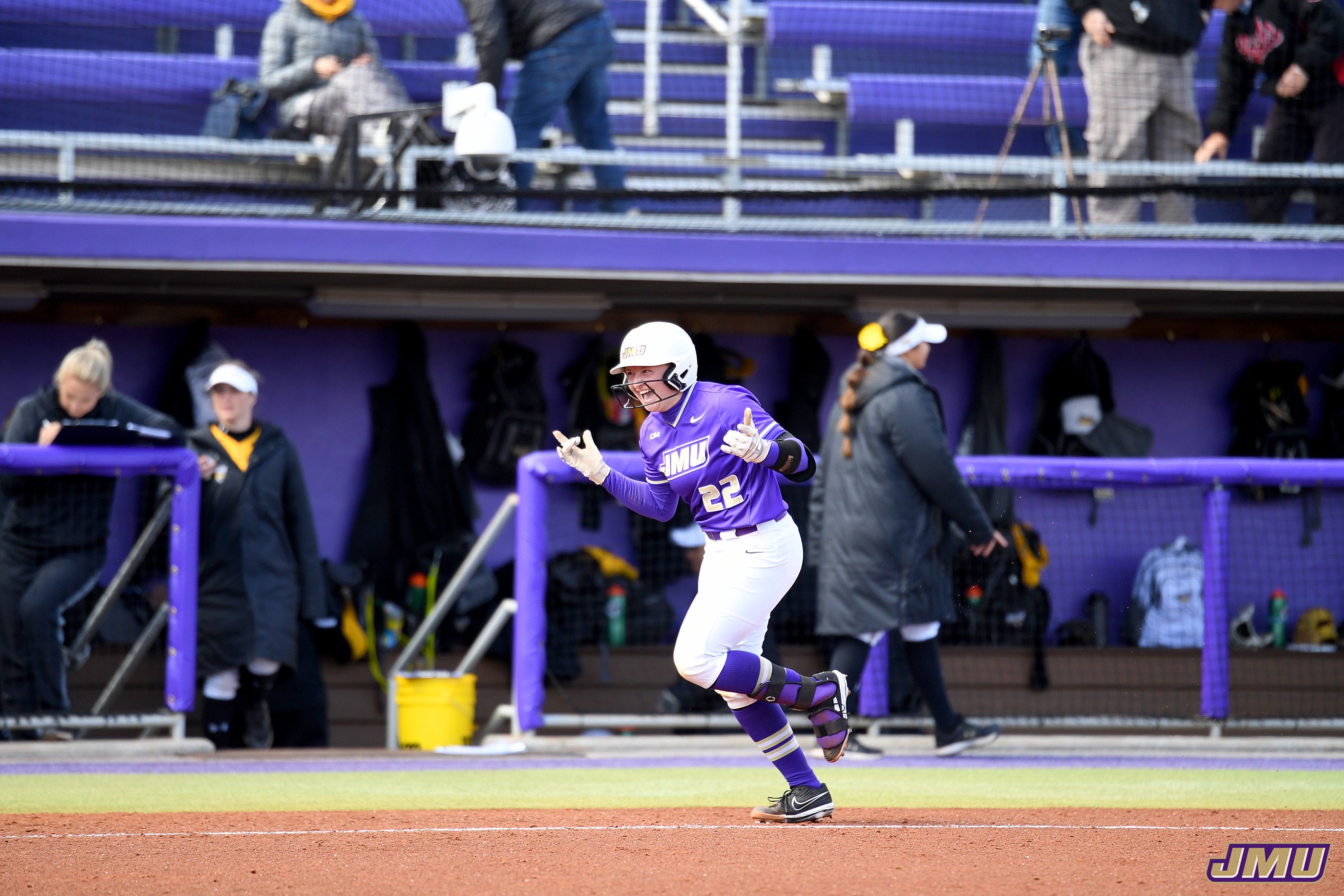 Softball star player Lauren Bernett dies at the age of 20