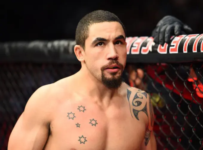 Whittaker: I'm a better fighter than du Plessis