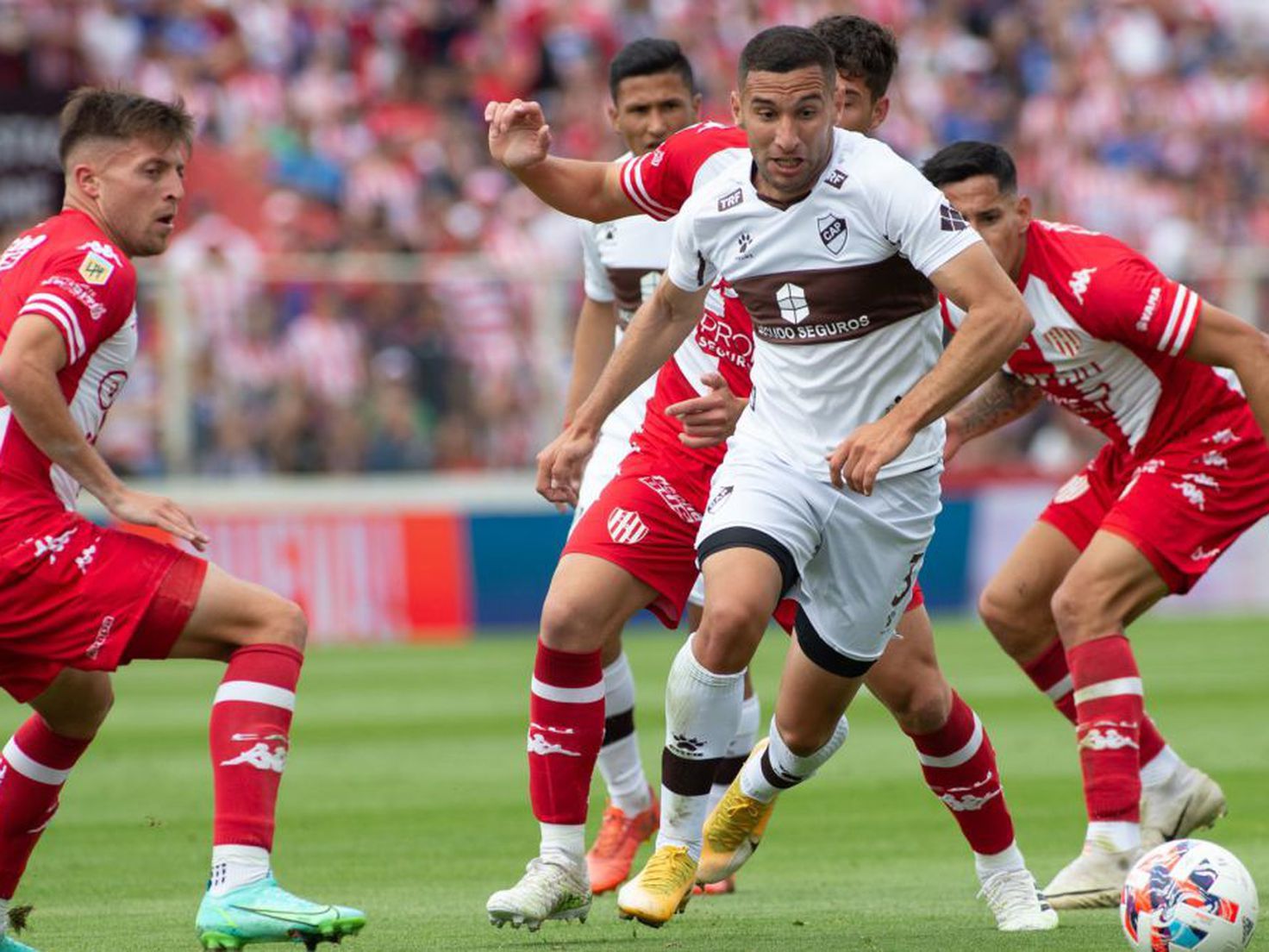 Platense vs. Unión Santa Fe. Pronóstico, Apuestas y Cuotas│25 de septiembre de 2023