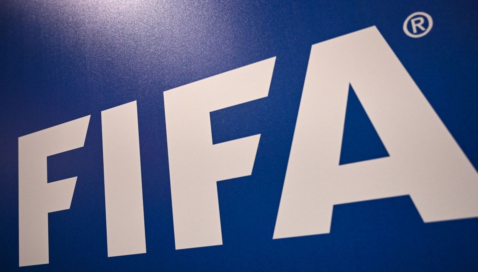 La FIFA dice que analizará la decisión del Tribunal de Justicia de la Unión Europea con la UEFA 