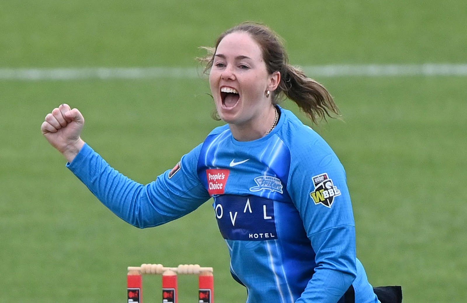 WBBL: Amanda Jade-Wellington propels Strikers to Challenger game