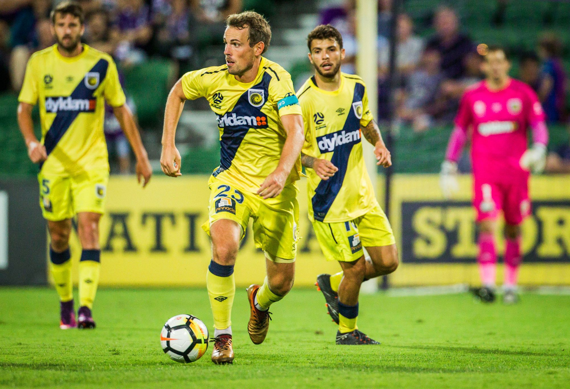 Central Coast Mariners vs Adelaide United Prediction, Betting Tips & Odds │01 MAY 2024