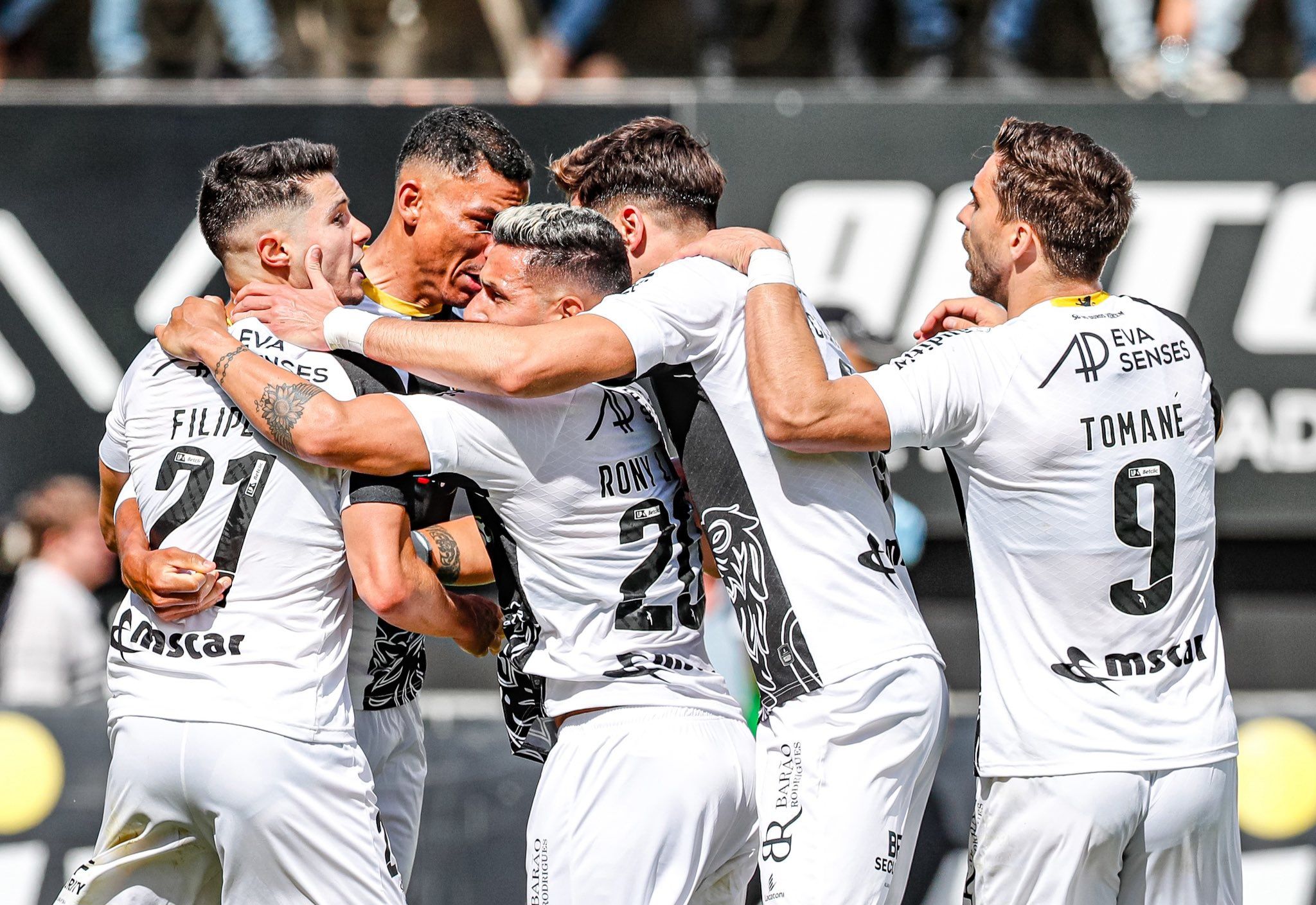 Vitoria de Guimaraes vs Farense: Prediction for the Match on May 11, 2025