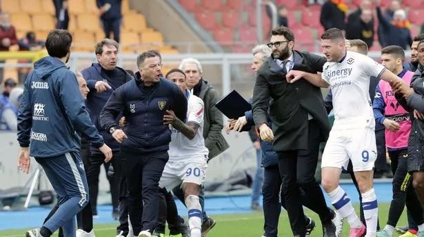 Lecce Fires Head Coach For Headbutting Verona Player