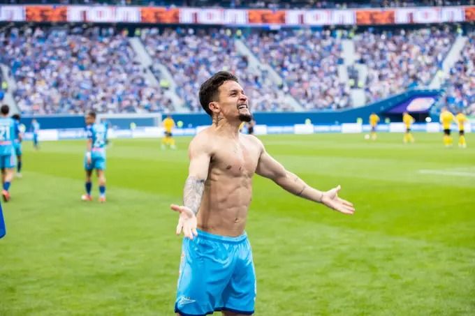 “Lifting The Trophy Above Your Head Is The Best Feeling”. Interview With Zenit Midfielder Artur