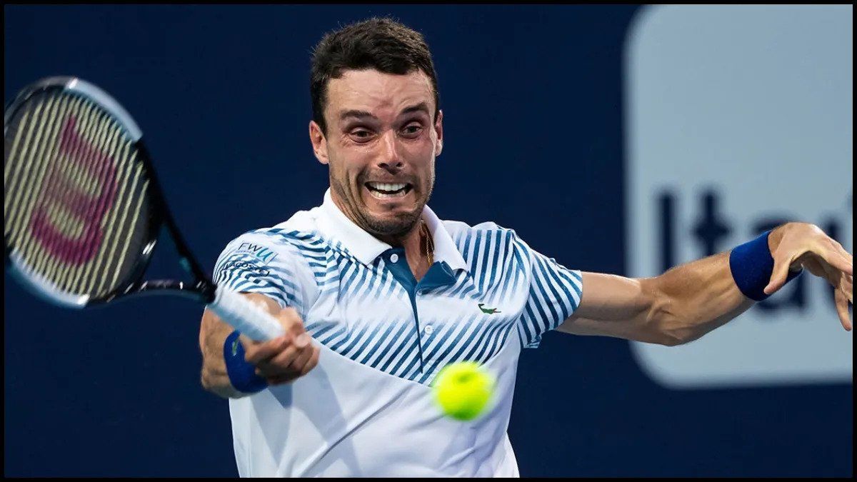 Roberto Bautista Agut vs. Tommy Paul Prediction, Betting Tips & Odds │1 NOVEMBER, 2022