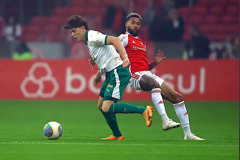Internacional vs Palmeiras: Prediction for the Match on April 17, 2025
