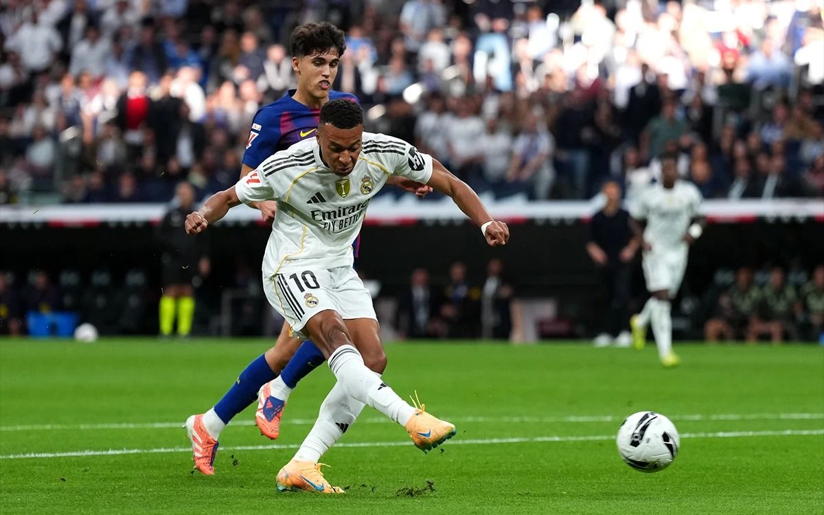 Real Madrid Fan Died After Mbappe Missed Penalty in Match Against Barcelona