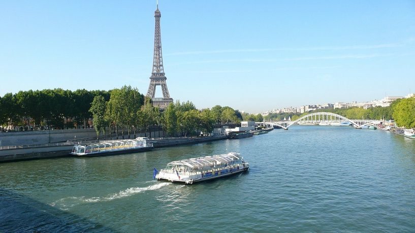 Aumentan las preocupaciones sobre la calidad del agua en el río Sena antes de los Juegos Olímpicos de 2024