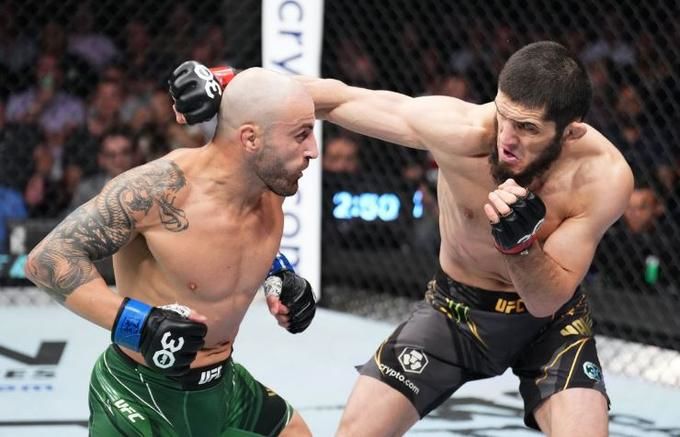 Volkanovski hadn't lost in almost 10 years before meeting Makhachev