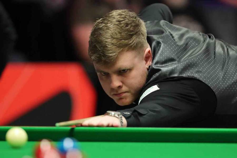 Robbie Williams vs Huang Jiahao: Prediction for the match on September 13, 2025