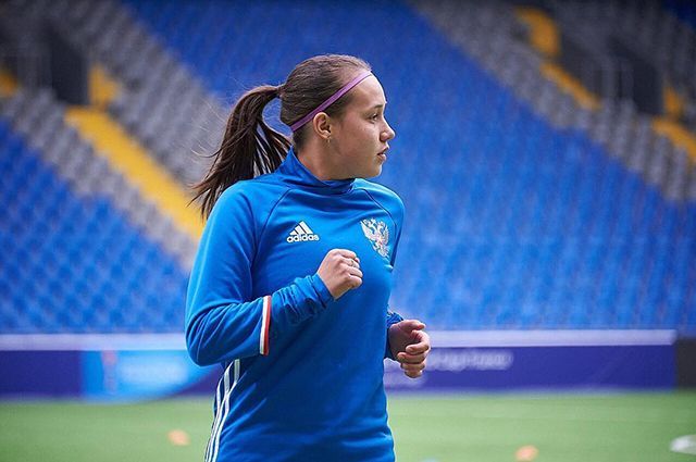 Alsu Abdullina is the first Russian Chelsea player. Her story is an example to follow