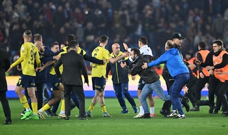 Fenerbahce Considers Pulling Out Of Turkish League After Clash With Trabzonspor Fans