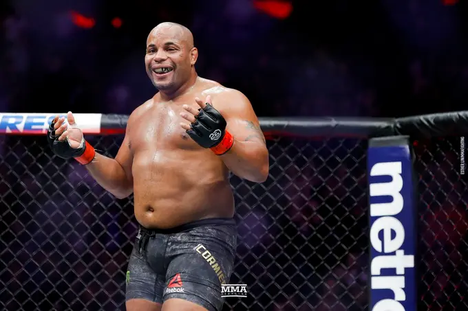 Cormier Names Greatest Fighters in MMA History, Excludes Jones