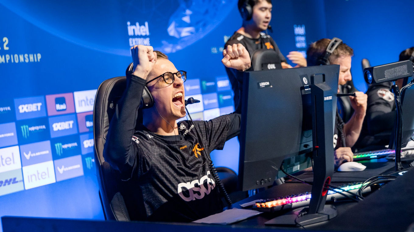 Fnatic vs Complexity Prediction, Betting Tips & Odds │17 NOVEMBER, 2022