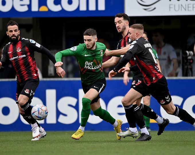 Glentoran FC vs Portadown FC Prediction, Betting Tips & Odds │31 MARCH, 2023