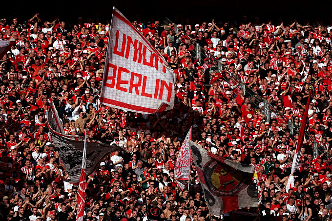 Union Berlin vs Augsburg Pronóstico, Apuestas y Cuotas│25 de noviembre de 2023
