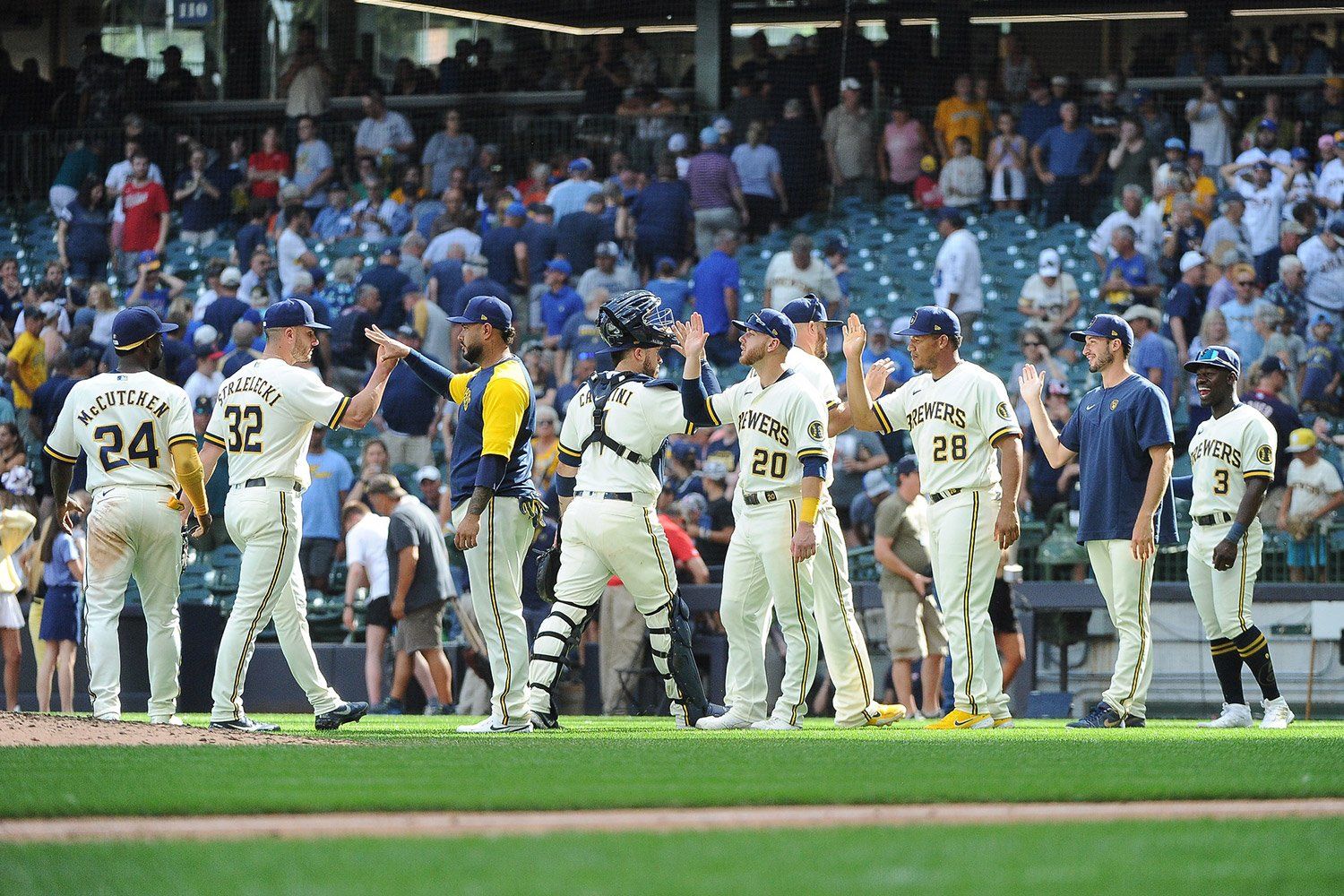 Chicago Cubs vs Milwaukee Brewers Prediction for the match on October 10, 2025