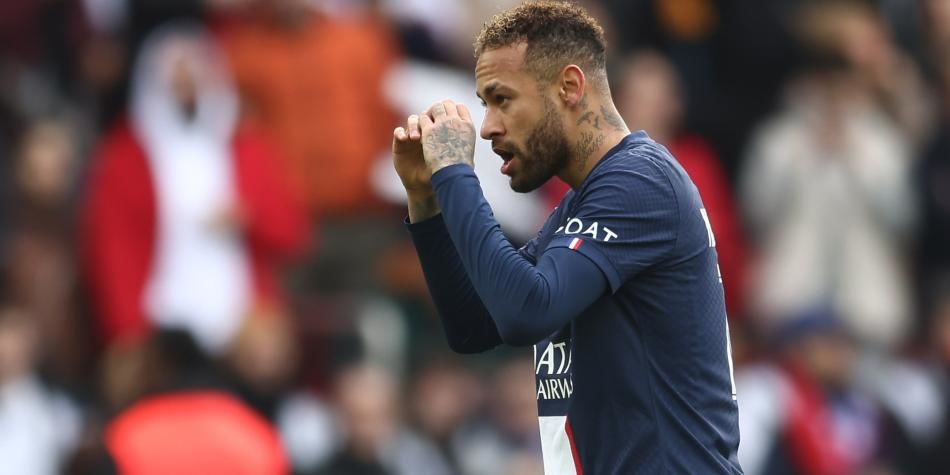 No para la fuga de estrellas en el PSG, Neymar ya está tentando por los sauditas