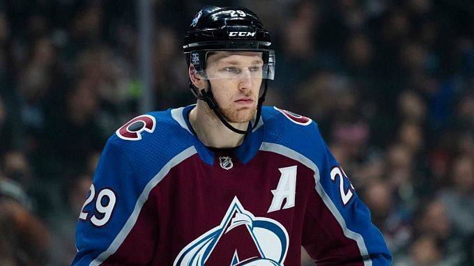 Colorado Avalanche vs Nashville Predators Prediction, Betting Tips & Odds │4 MAY, 2022