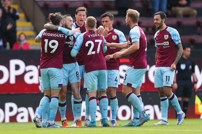 Watford vs Burnley Prediction, Betting Tips & Odds │30 APRIL, 2022