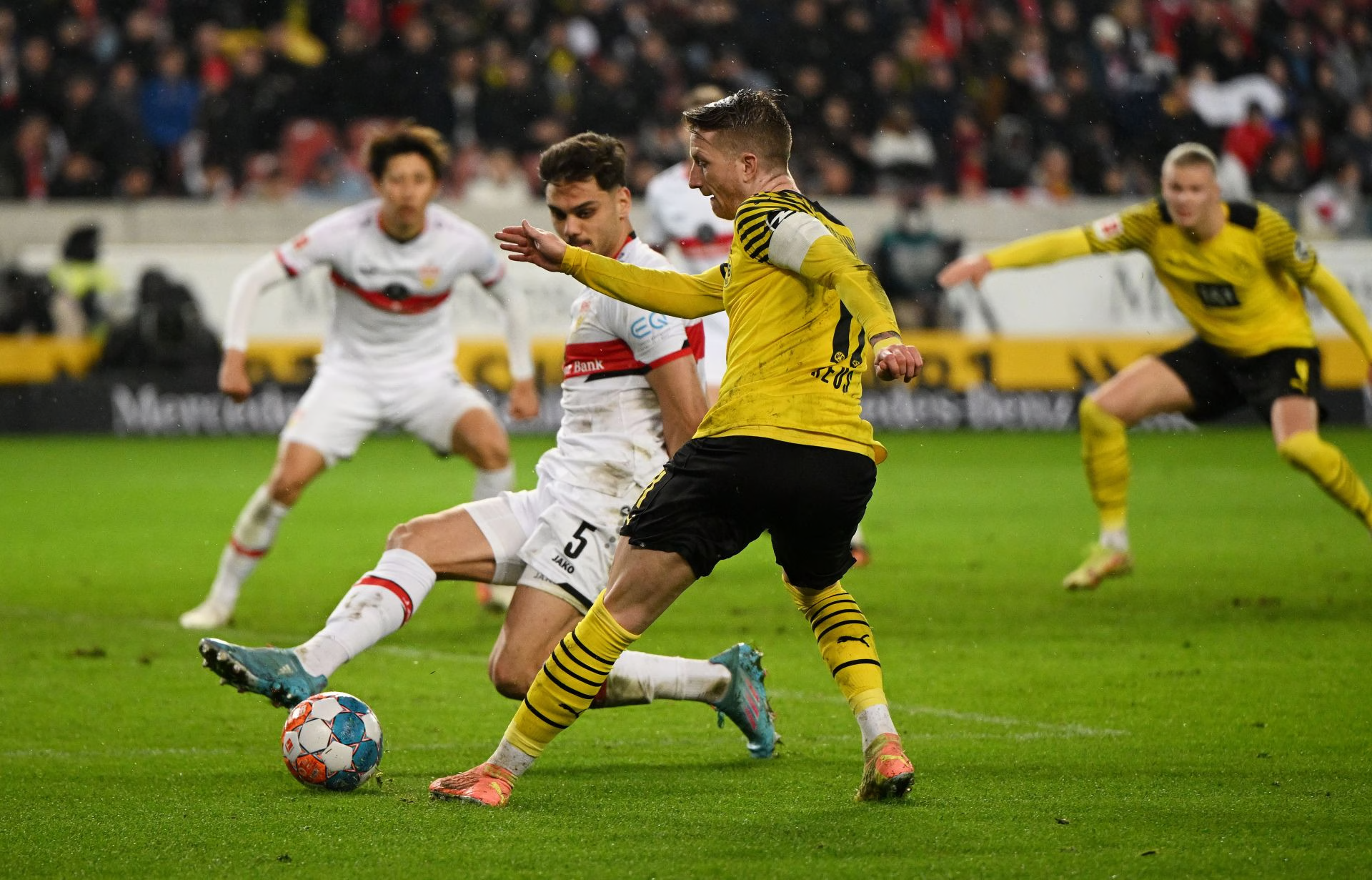 VfB Stuttgart vs Borussia Dortmund Prediction, Betting Tips & Odds │15 APRIL, 2023