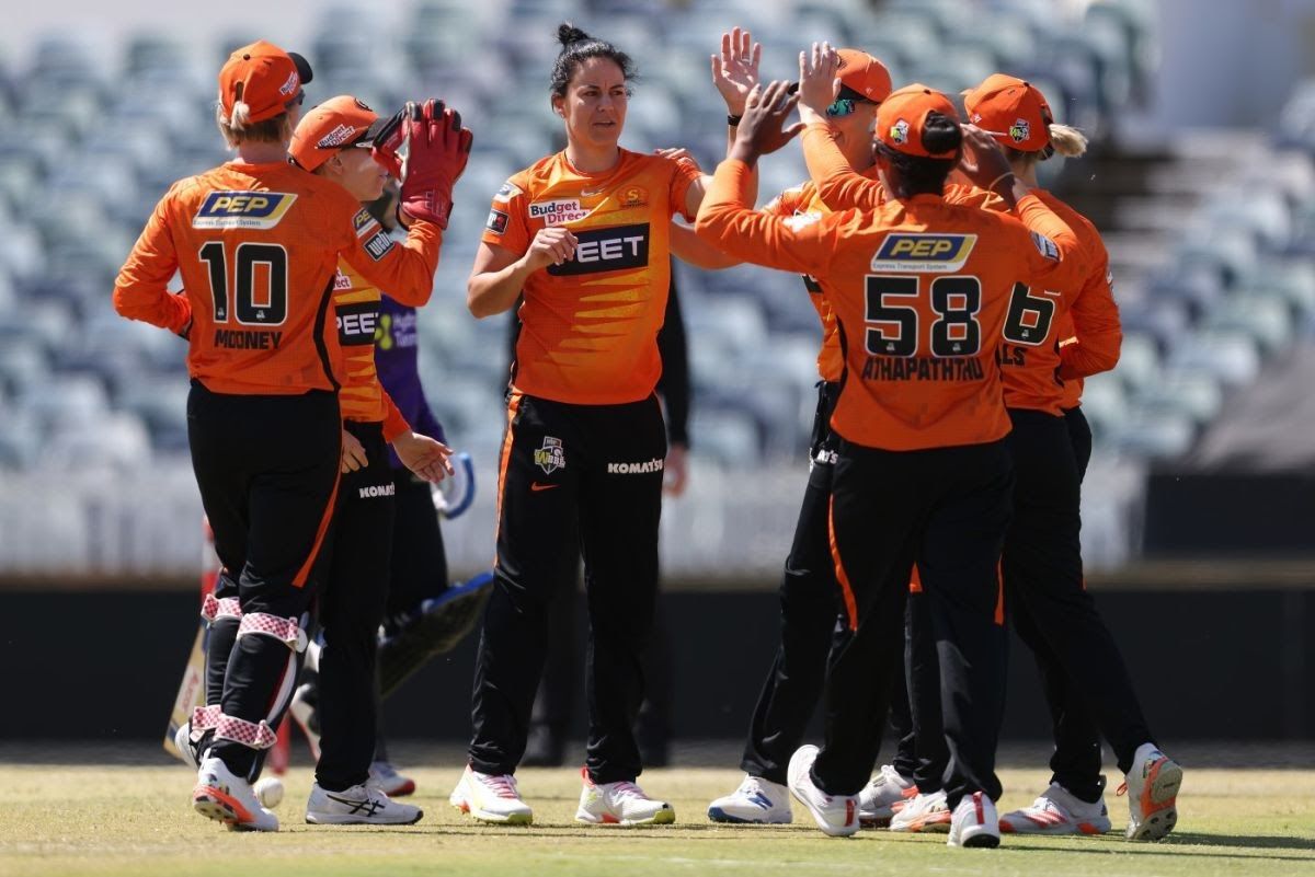 WBBL: Scorchers win last ball-thriller