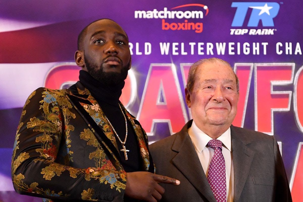 Welterweight champion Terence Crawford accuse promoter Arum of racial bias