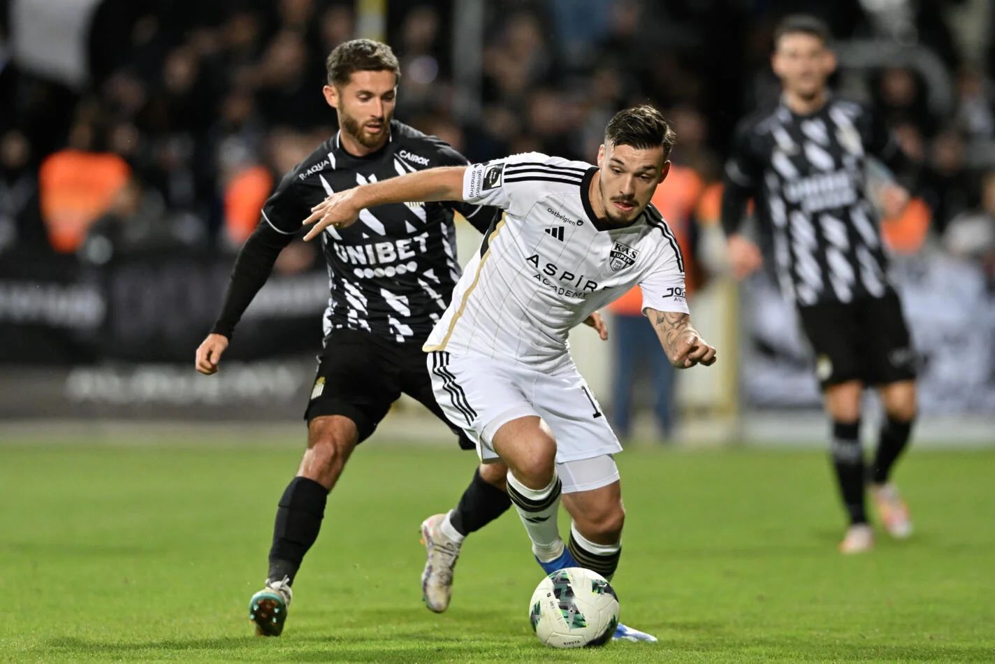 Eupen vs. Sporting Charleroi. Pronostico, Apuestas y Cuotas│26 de abril de 2024