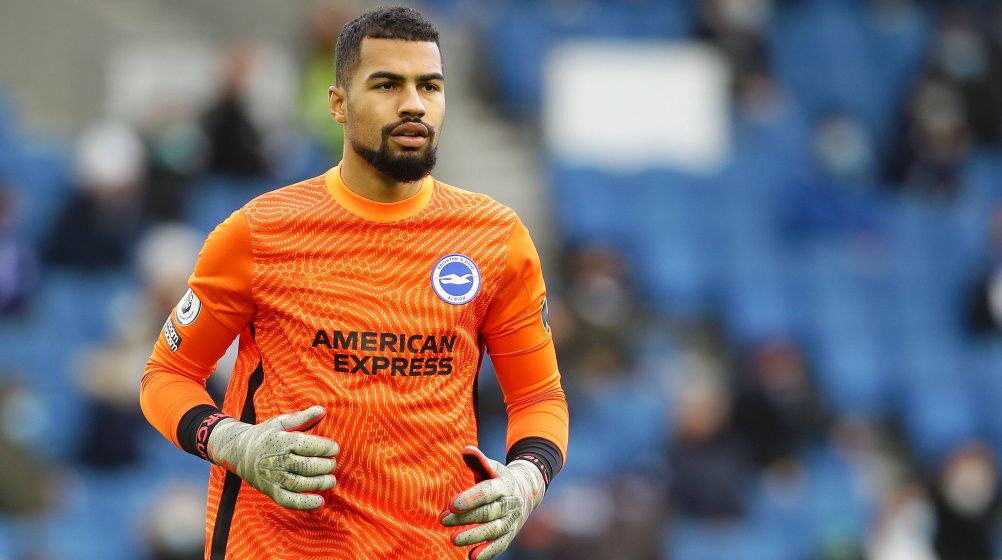 El español Robert Sánchez podría llegar a la portería del Chelsea 