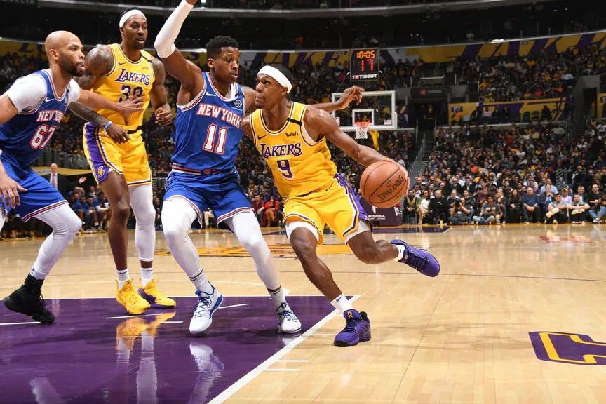 New York Knicks vs Los Angeles Lakers. Pronostico, Apuestas y Cuotas│24 de noviembre de 2021