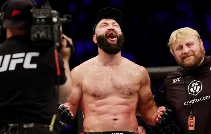 Former UFC champion Arlovski gets into a fight with refugees in London